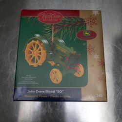 COLLECTABLE JOHN DEERE BO TRACTOR