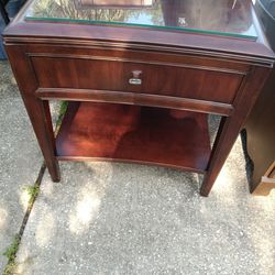 Free Pick Up And Removal Of Gently Used Furniture 