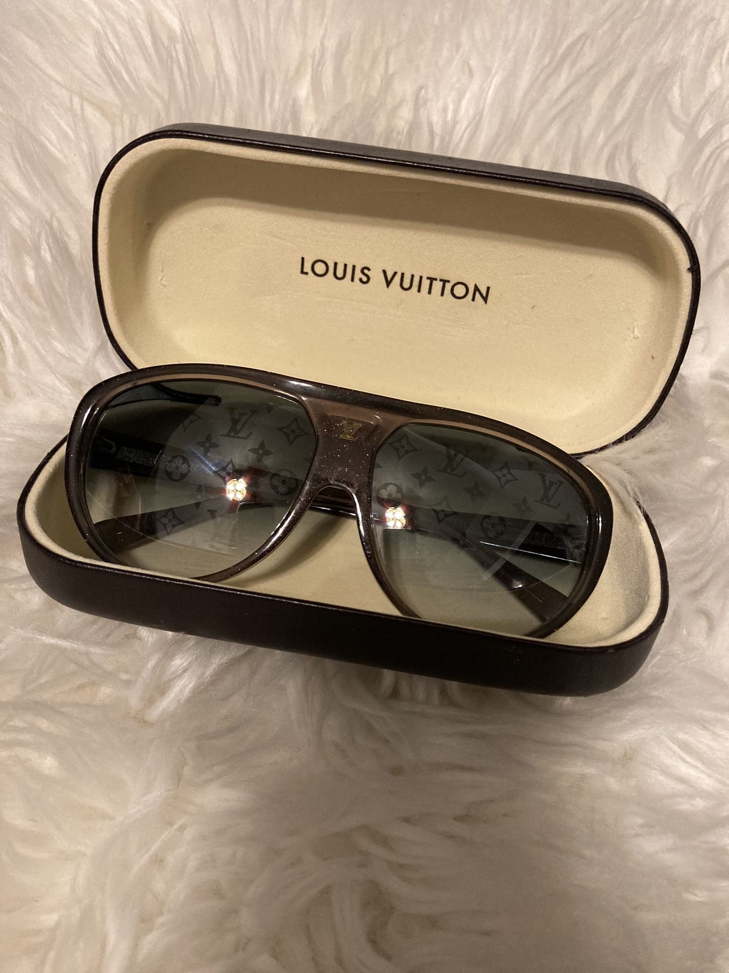 Louis Vuttion Glasses
