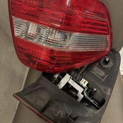 Mercedes-Benz Back  headlights