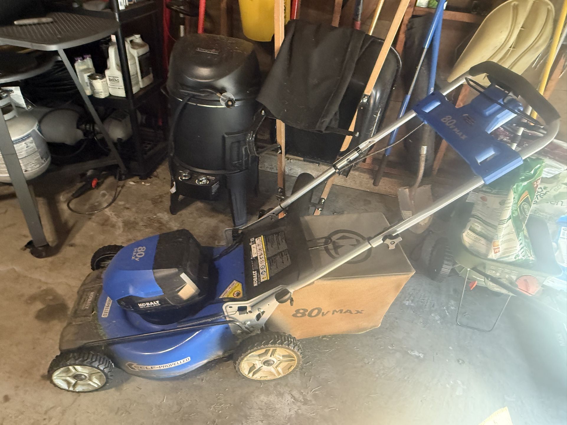 Lawnmower 