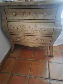 Dresser