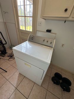 Whirlpool Heavy Duty Gas Dryer White Drop-Down Door Works Great⁠