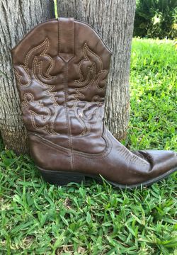 Madden Girl Brown boots