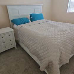 Queen Sized Bedroom Set