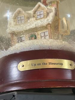 Up on the Housetop Christmas Snow Globe