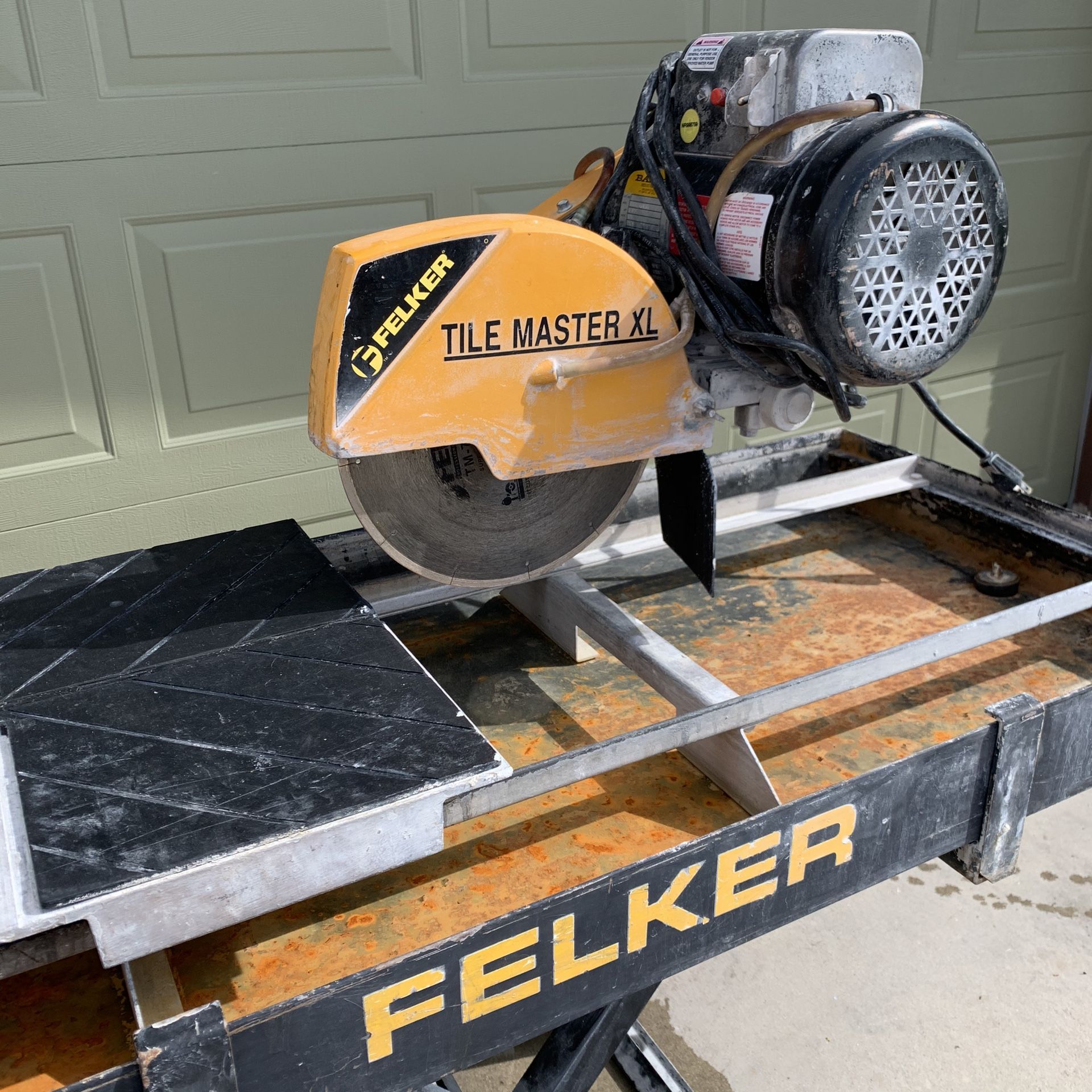 Felker Tile Master XL Wet Tile Saw Commercial Model Large Tiles Stone