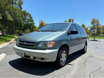 1999 Toyota Sienna