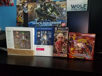 Anime figures & model kit lot gundam, love live, yotsuba