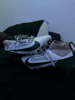 Green and white vapor football cleats (size 8 men)