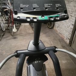 Precor EFX   Elliptical Cross Trainer