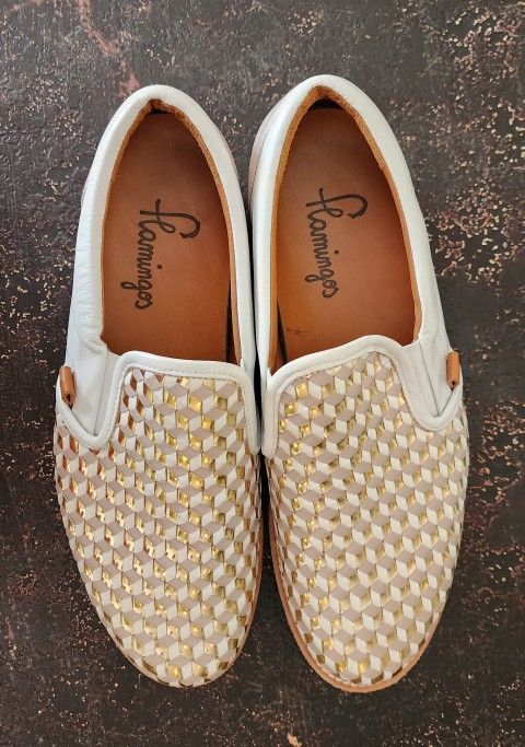 Flamingos, made in Spain size 8