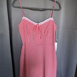 Pretty red and white dress