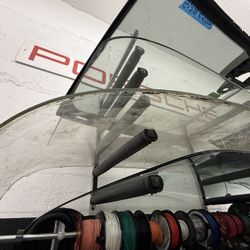 Urus Windshield OEM 