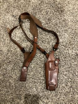 9” Leather shoulder holster