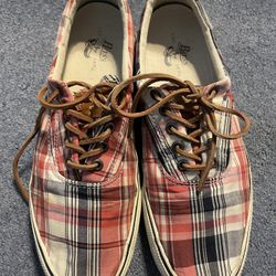 Bass Men’s Size 10 Shoe