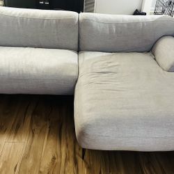 Couch With Chaise 
