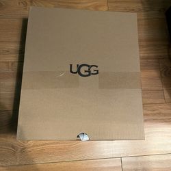 Uggs Boots Size 7 New 
