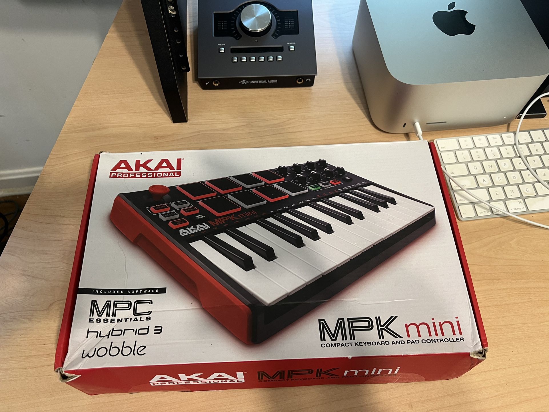 AKAI PRO MPK MINI 25