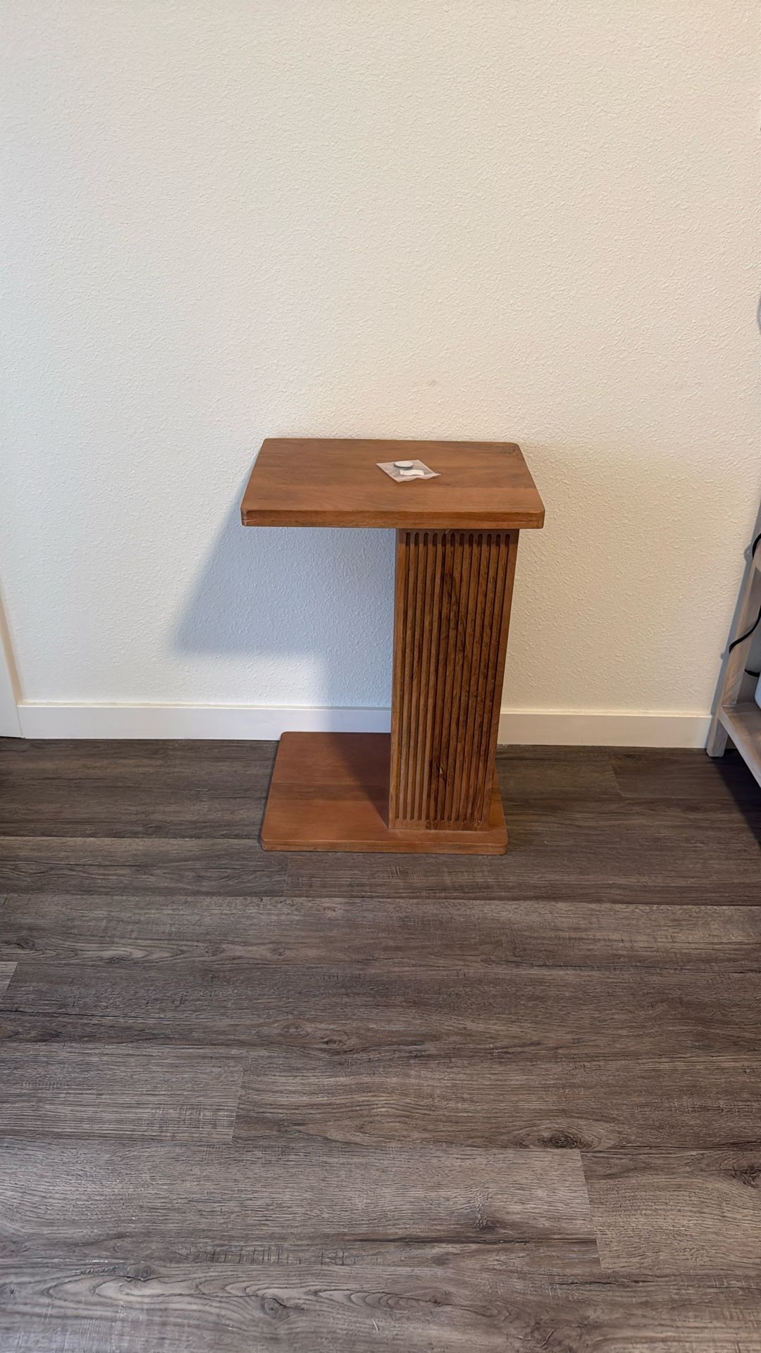 Nautica End Table / Book Shelf