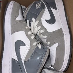Jordan Mid 1