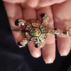 NWT Betsey Johnson Rhinestone Turtle Necklace 