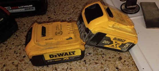 DeWalt 20V Max XR Lithium Ion Batteries (2)