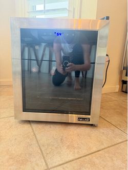 12 bottle wine fridge