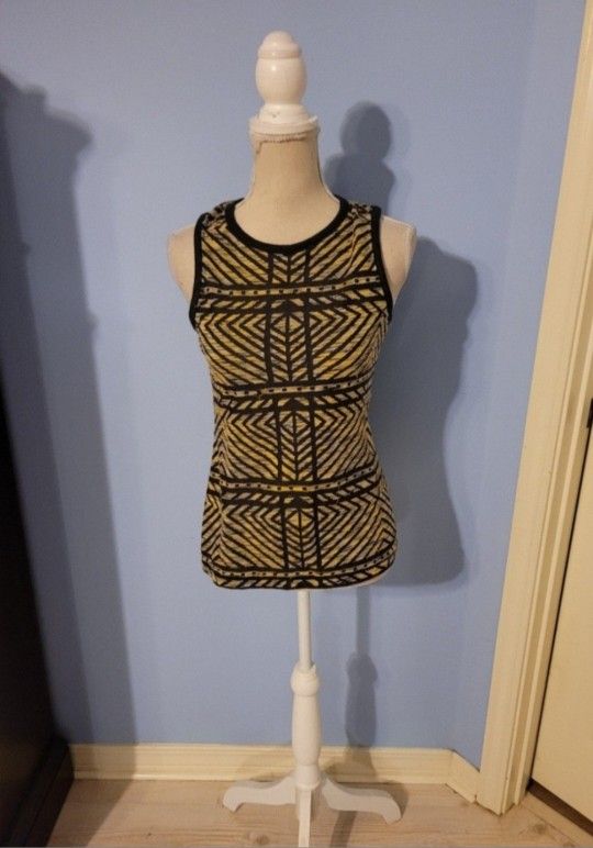 Chelsea & Violet Medium Womens Blouse