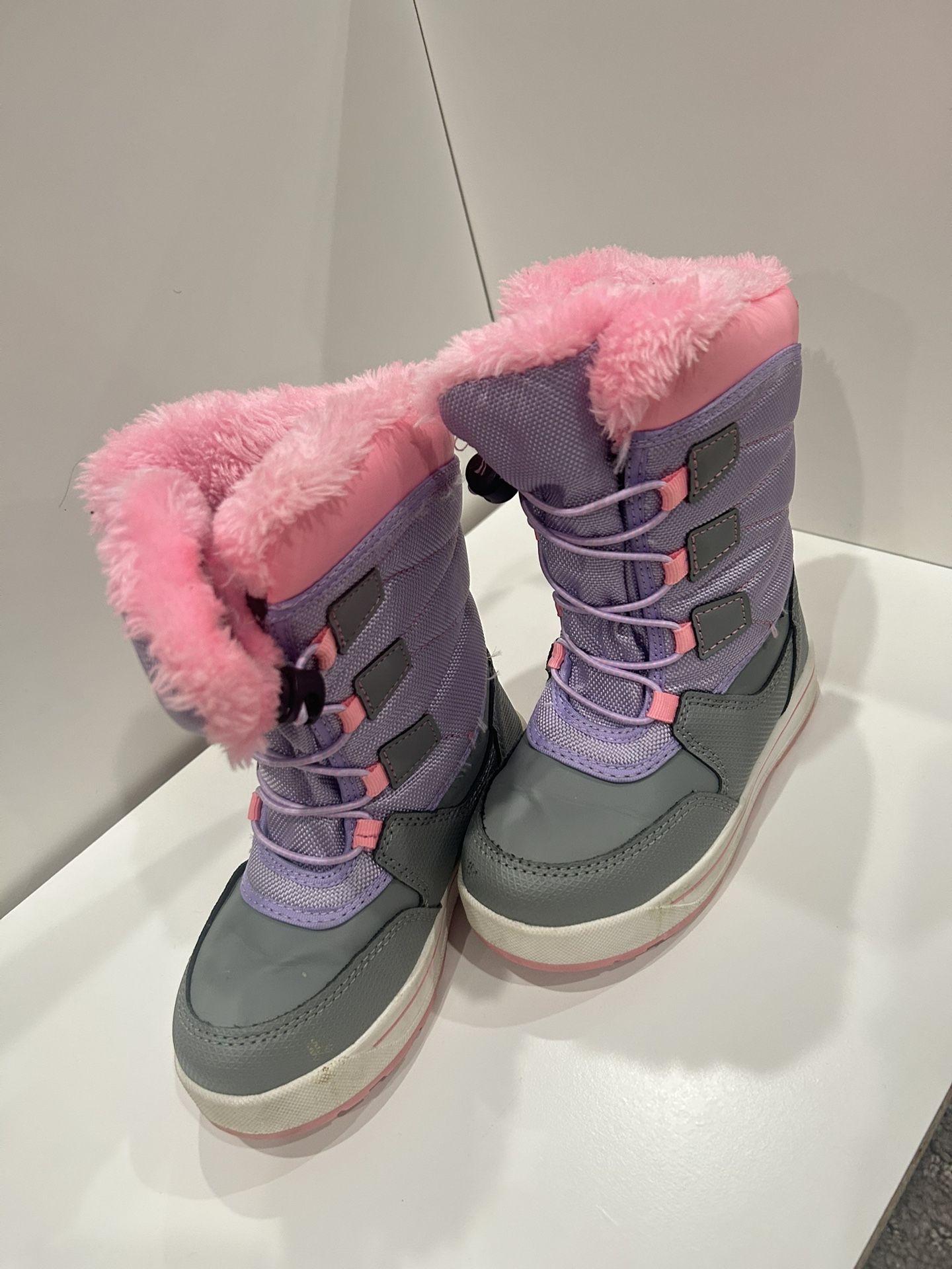 Snow boots Size 11