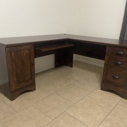 Corner Computer Desk 