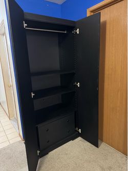 Wardrobe/mirror/closet