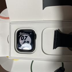 Apple Watch SE2 44mm 