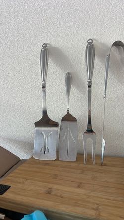 Used princess house they’ve been in the storage asking $20.00 for all