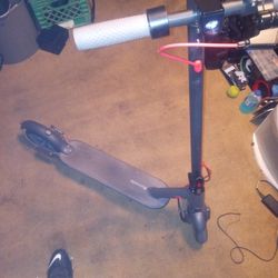 Roinside Electric Scooter