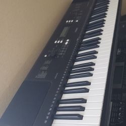 Yamaha Keyboard 76 Key 