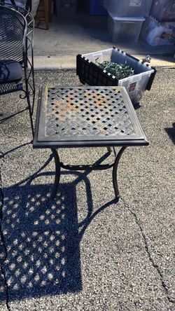 Two Pair of Metal Outdoor Side Tables – Perfect DIY Patio Project