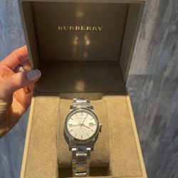 Burberry Female Watch 
