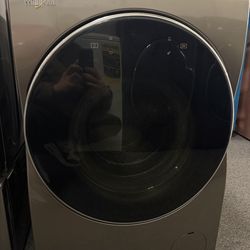Whirlpool 24” Compact All in One Washer Dryer Combo