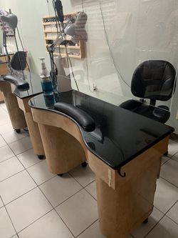 Nail tables & spa pedicure with massage