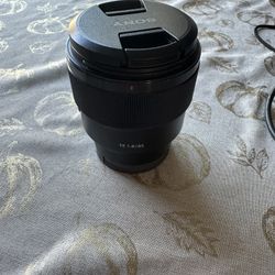 Sony FE 85mm f/1.8