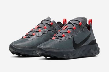 Like new Nike React Element 55 in Dark Grey with Reflective Details