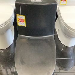 Crown One Piece Toilet Tornado Flush Dual Flush Skirted Ready For Pick Up 