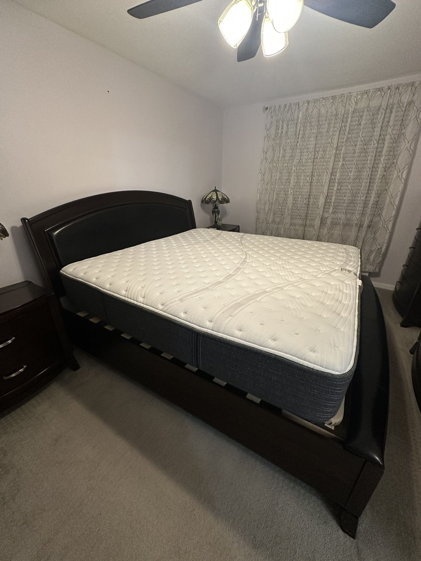 California KING Size Bed