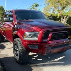 2021 Dodge Ram 1500 Classic SLT 