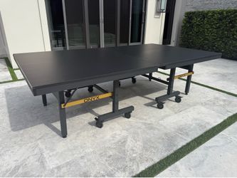 Ping pong table
