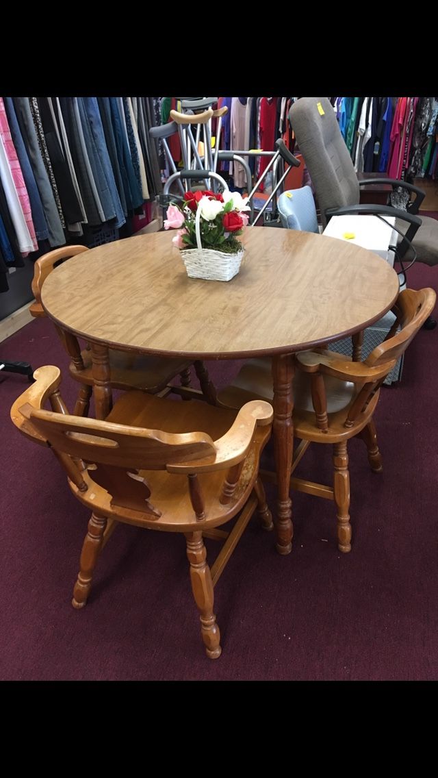 Table with 3 Chairs