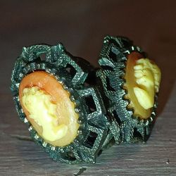 Cameo Clip-on Earrings