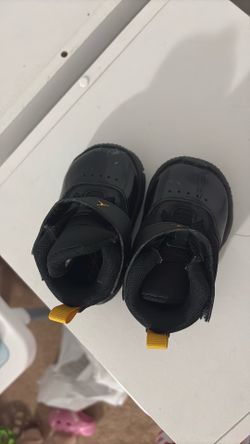 Baby Jordan’s size 3c