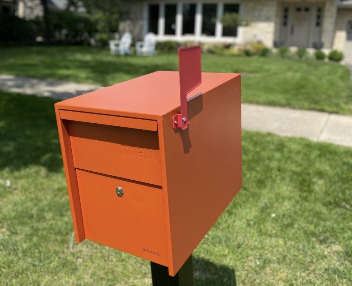 Mailbox Lockable Modern Home Outdoor Yard Decor 